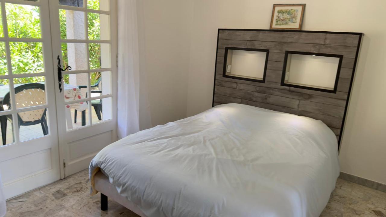 Villa Entiere Au Calme Dans Village Provencal Peymeinade المظهر الخارجي الصورة