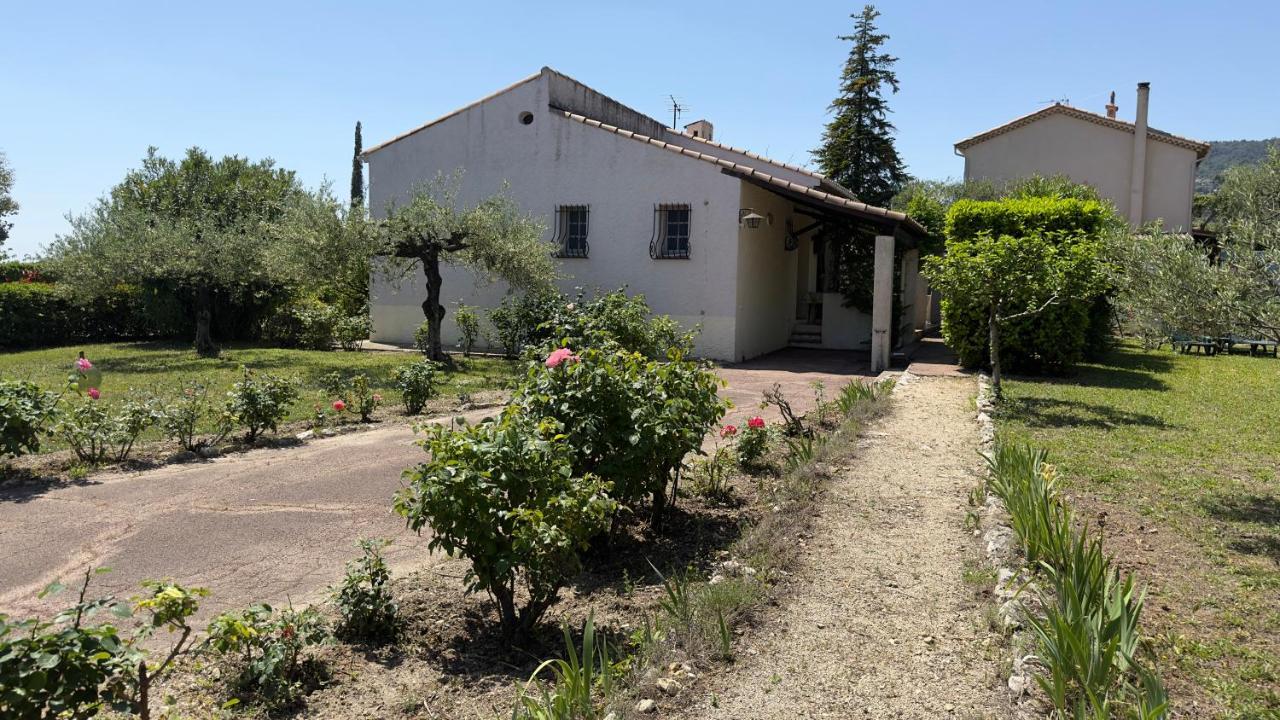 Villa Entiere Au Calme Dans Village Provencal Peymeinade المظهر الخارجي الصورة